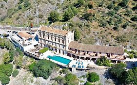 Complejo Turístico La Garganta